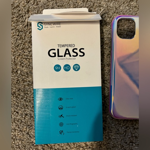 iPhone 11 Cases - Picture 4 of 5